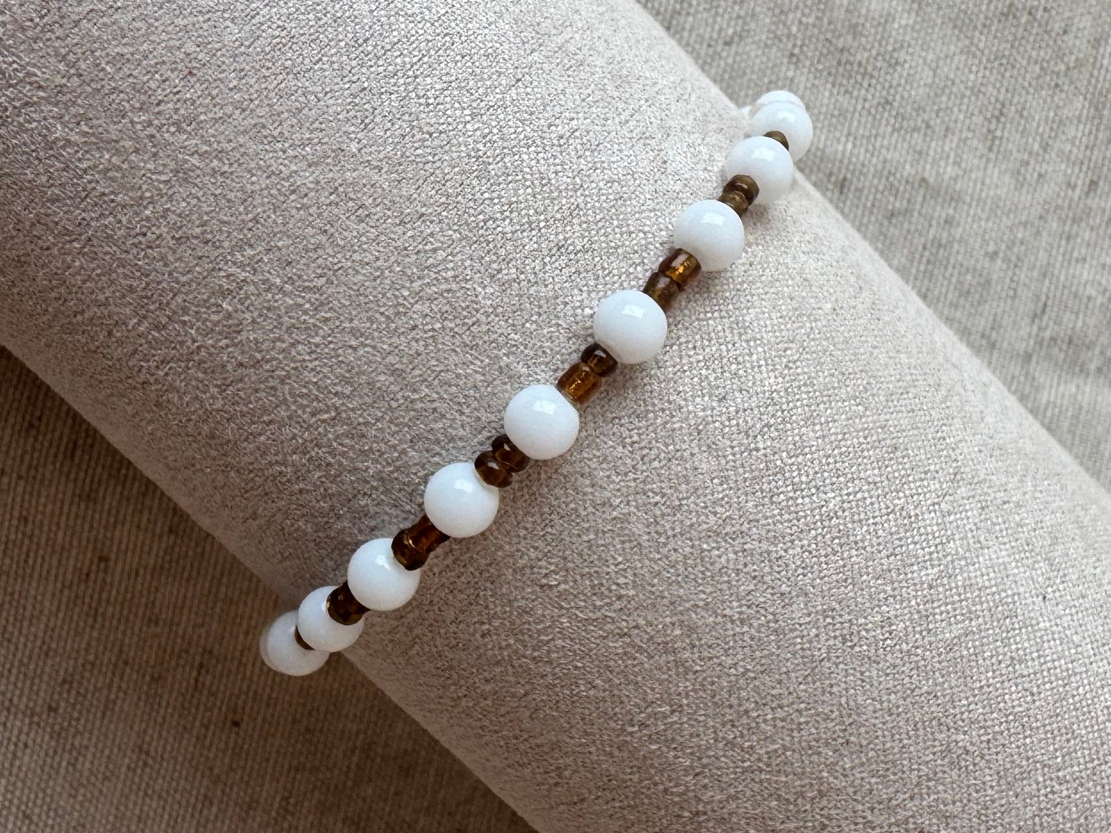 Pulsera elástica, MC-108