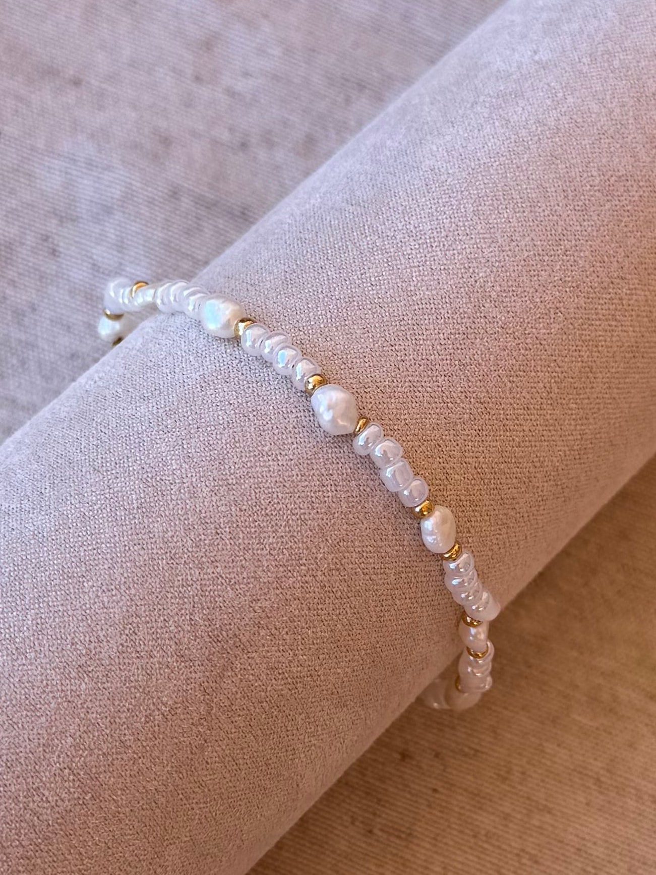 Pulsera con perlas regulable, MC-402